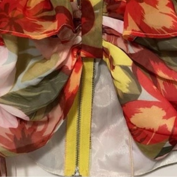 L’atiste Ruffle Statement Blouse Romanticcore Glam Party Top Night Luxe Size M - Picture 3 of 10